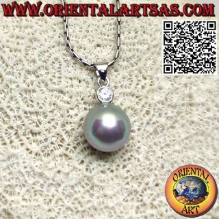 Silver pendant with gray pearl and round faceted zircon on top
