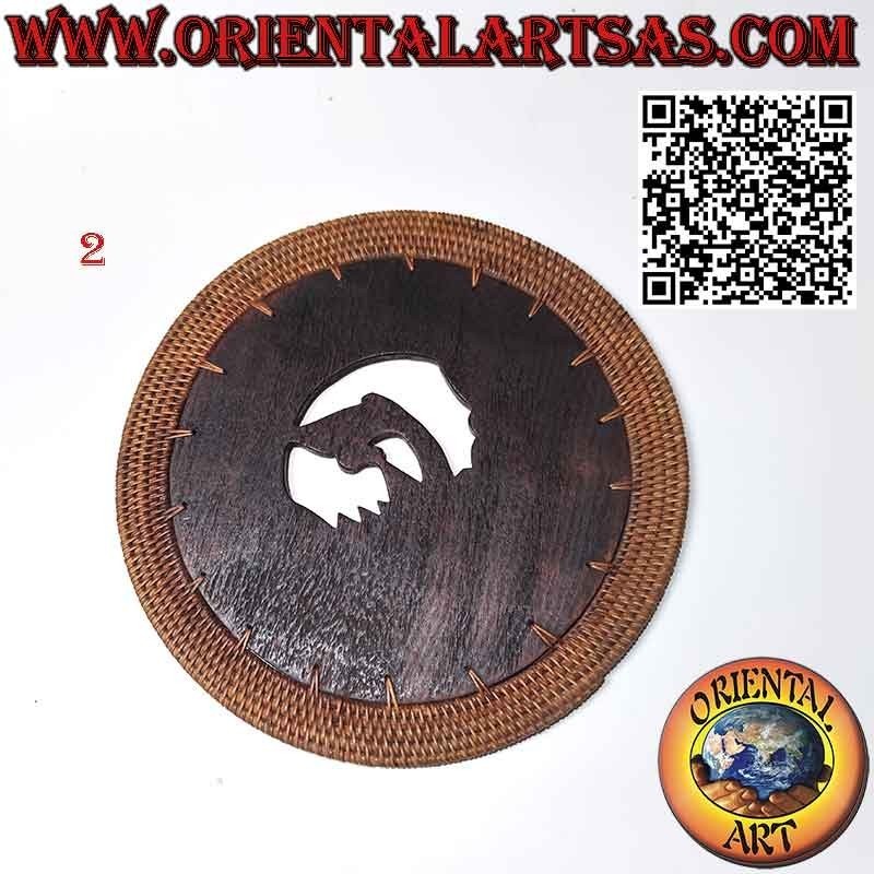 Trivet Round trivet in carved mahogany wood and wicker border