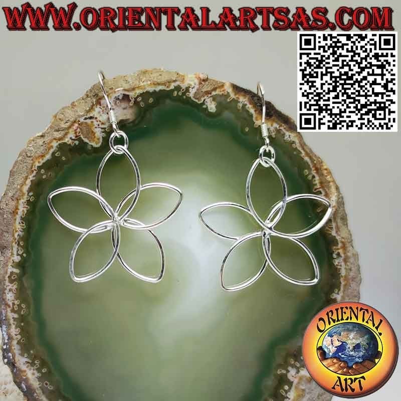 Pendientes en forma de margarita hechos con hilo de plata 925‰