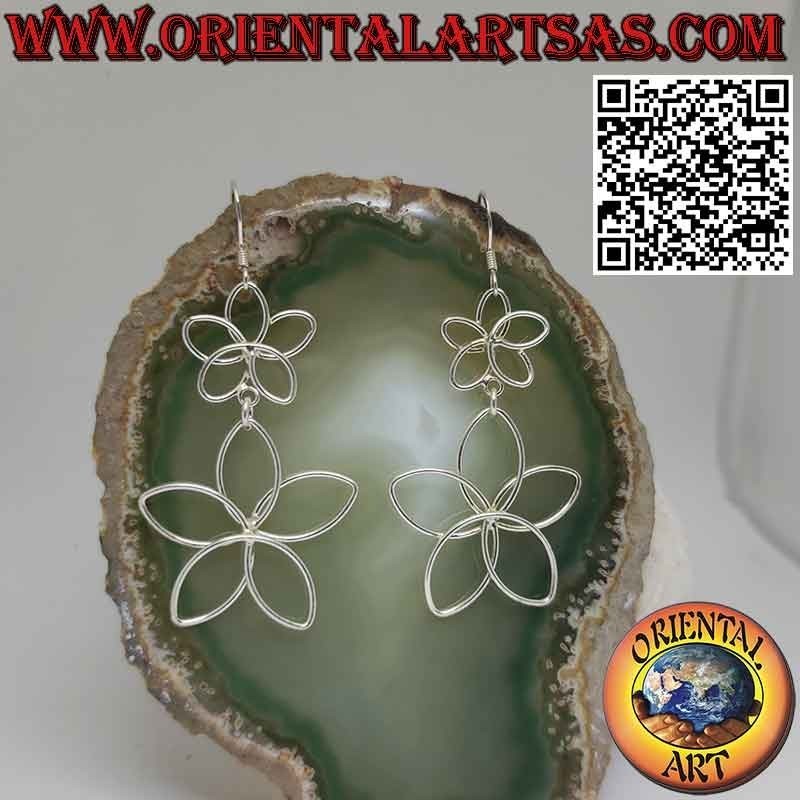 Pendientes con 2 margaritas colgantes hechos con alambre de plata 925‰