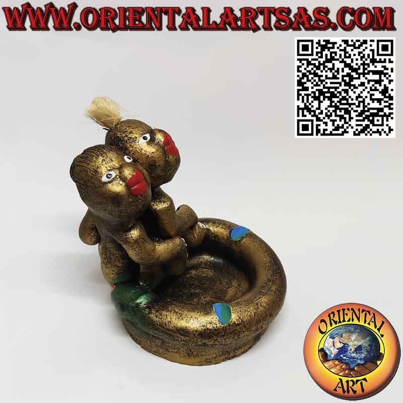 Cenicero erótico pareja enamorada, hecho a mano en terracota