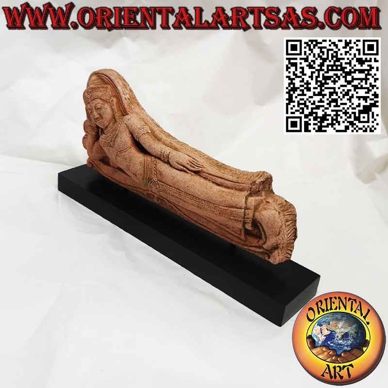 Stone sculpture of reclining Buddha, Phra Buddha Sai Yat Wat