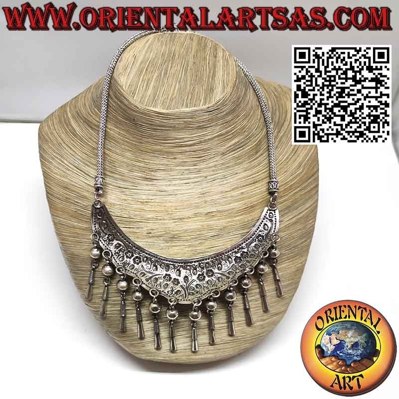 Silver necklace with plate engraved with floral motifs and 12 pendants