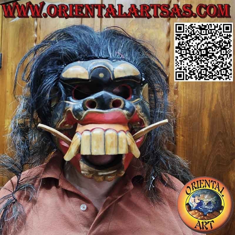 Maschera in legno di Hanuman delle tradizionali danze sacre Balinesi