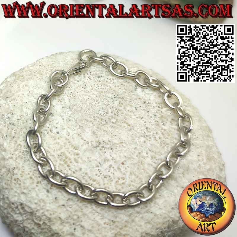 Silver chain bracelet of oval rings and snap hook, 18 cm