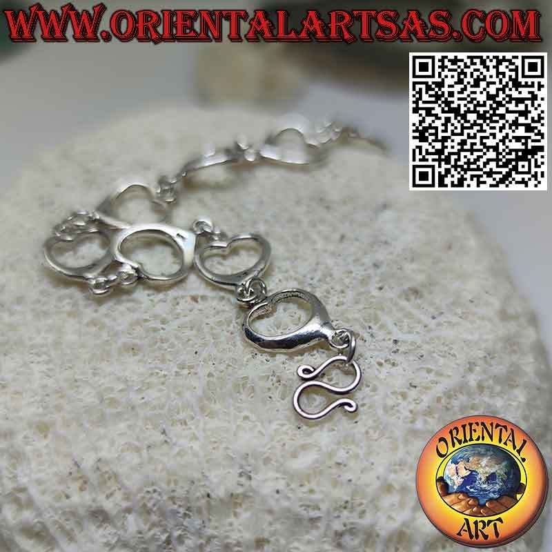 Armband aus 925 ‰ Silber mit elf Herzen in einer Reihe, verbunden durch einen Ring