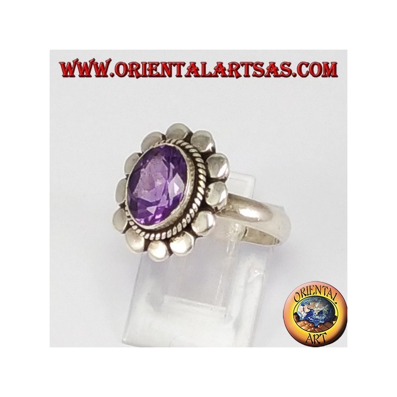Bague en argent avec améthyste facettes bord ovale clouté