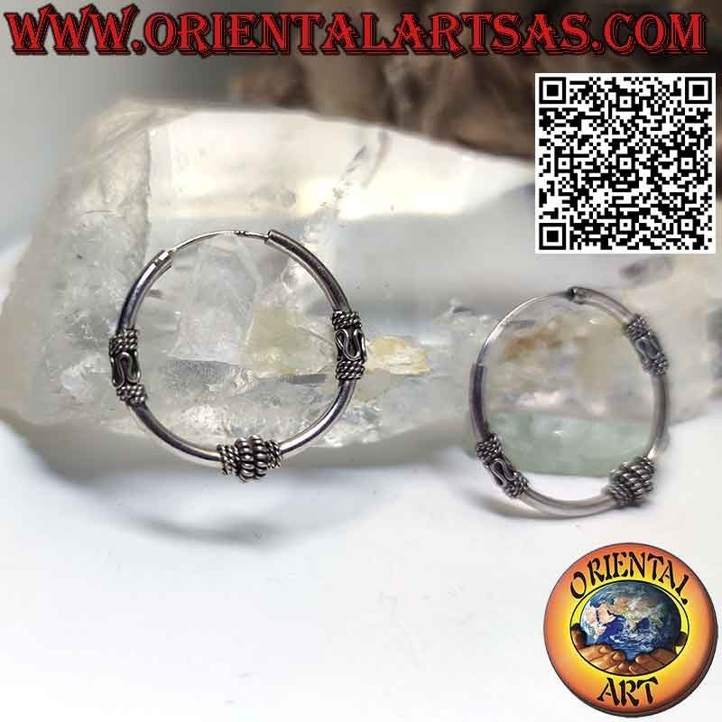 Pendientes circulares de plata con 3 partes trabajadas en espiral y ondas