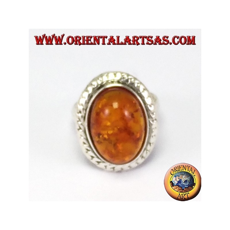 Bague en argent avec grand ovale ambre