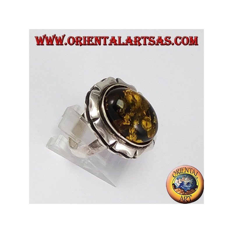 Anello d'argento con Ambra verde ovale grande