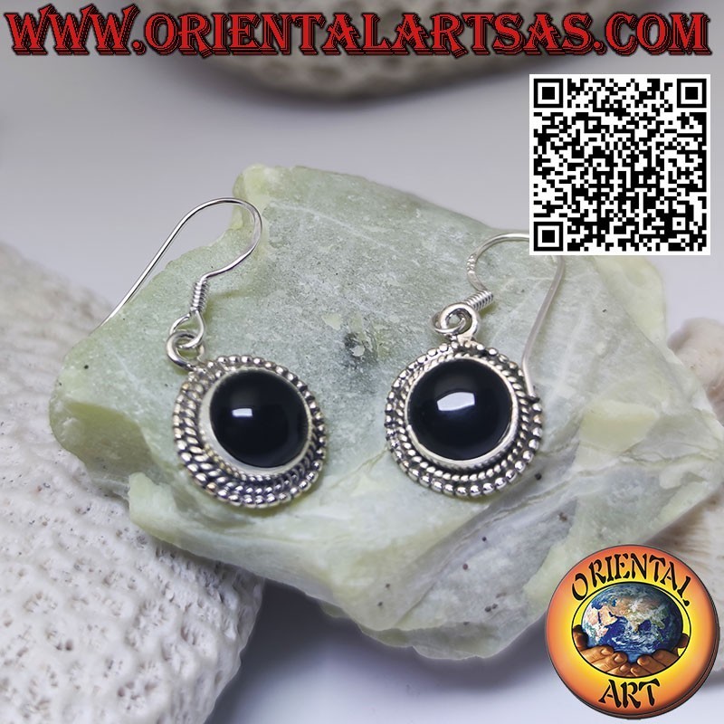 925 silver earrings with round onyx surrounded by braid and spheres