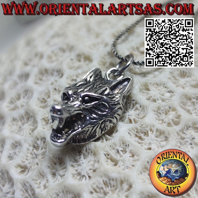 Pendentif tête de loup en argent, symbole de fidélité et de détermination
