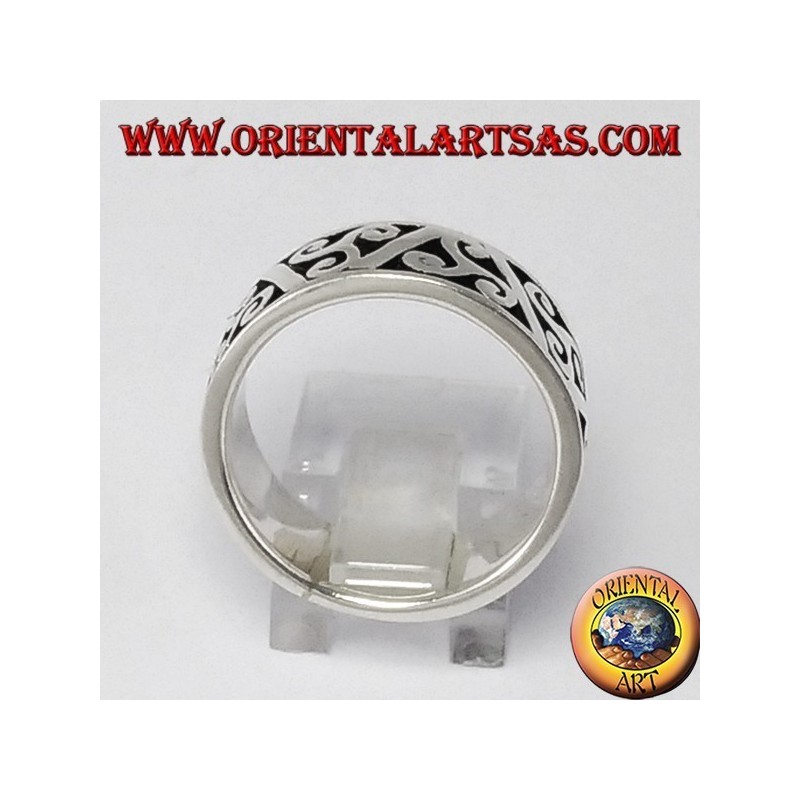 Anillo de plata con ancla, triskell con bajorrelieve