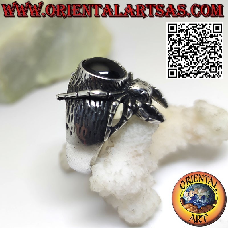 Silver ring of a Tarantula spider with three-dimensional oval onyx