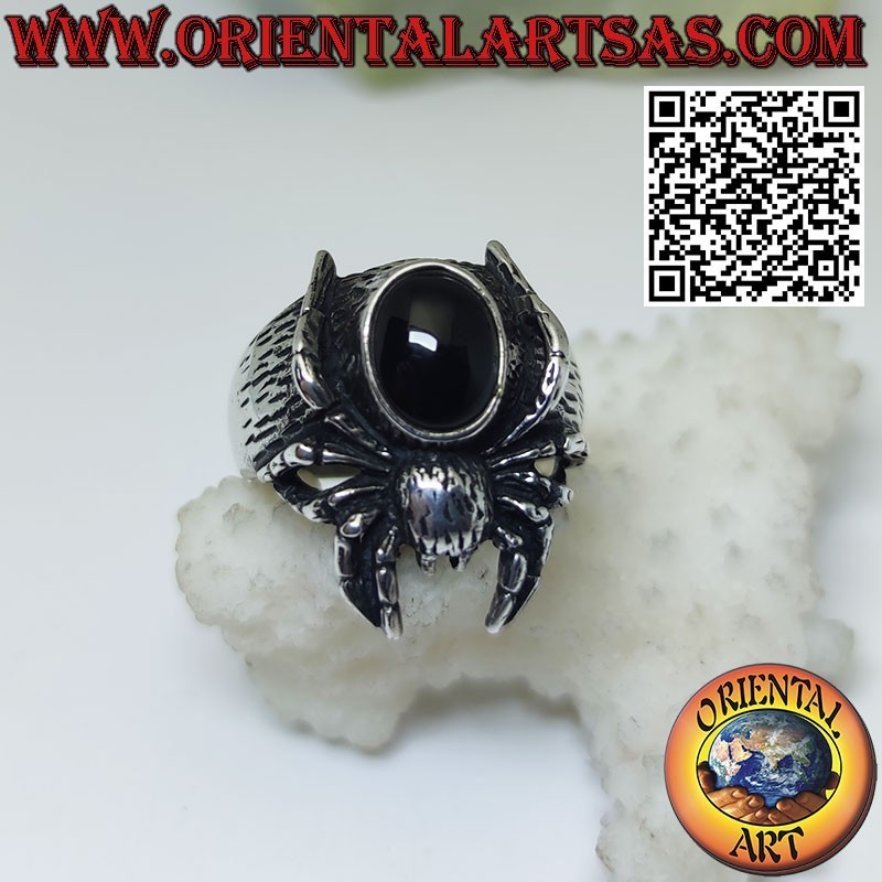 Bague en argent d'une araignée tarentule avec onyx ovale tridimensionnel