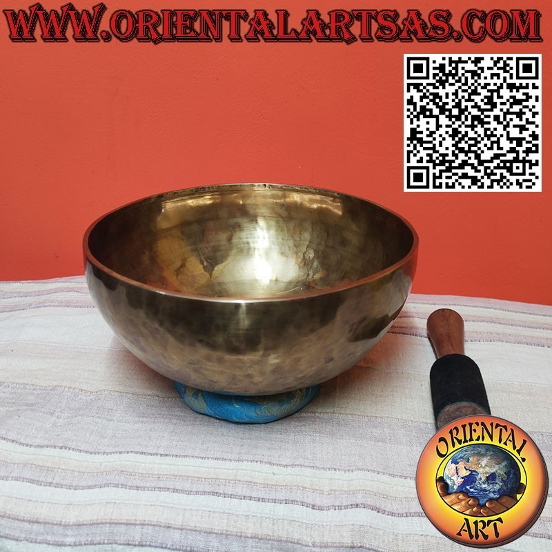 Campana tibetana 32 cm Ø, hz 98, peso 2830 g completa con badajo