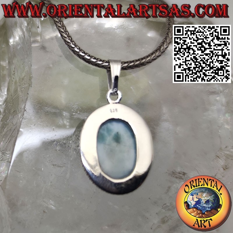 Colgante de plata con larimar natural ovalado y borde rayado