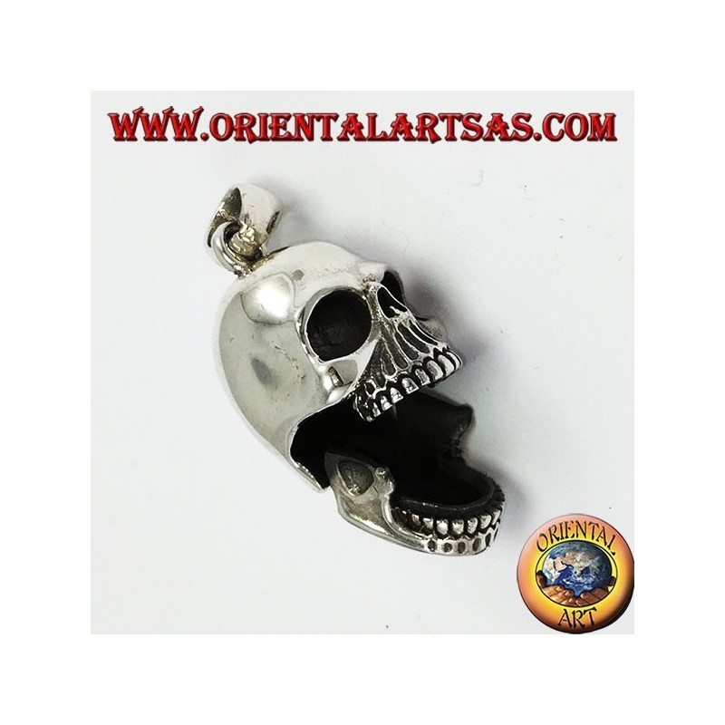 Pendentif en argent avec mandibule mobile