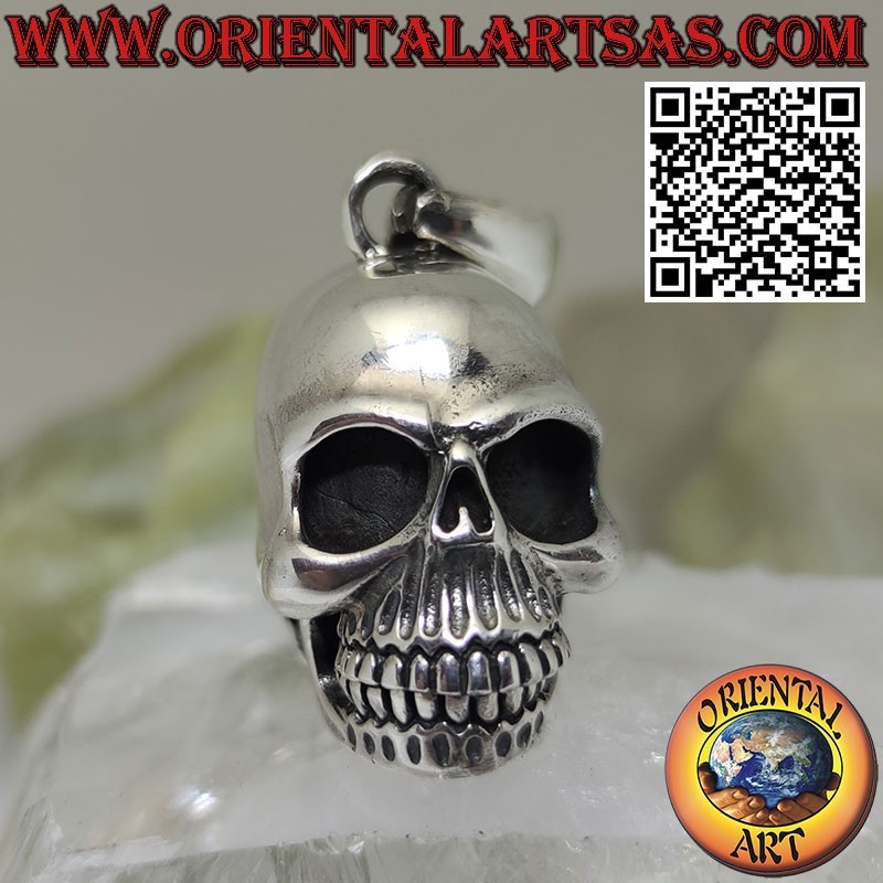 Pendentif en argent avec mandibule mobile