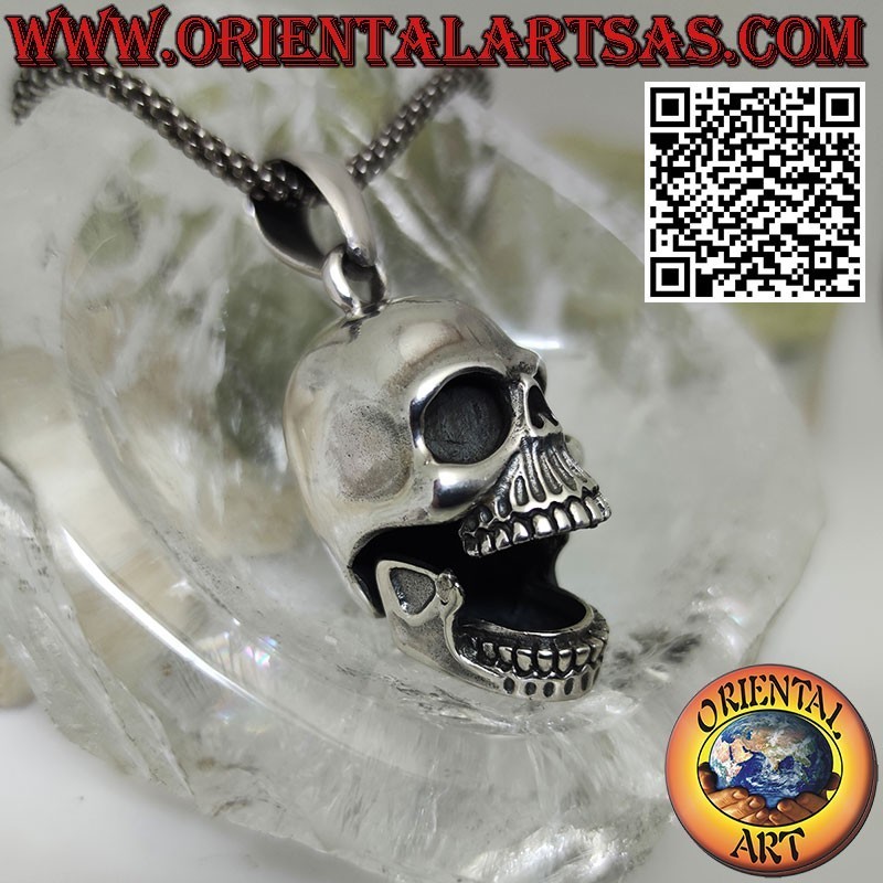 Pendentif en argent avec mandibule mobile
