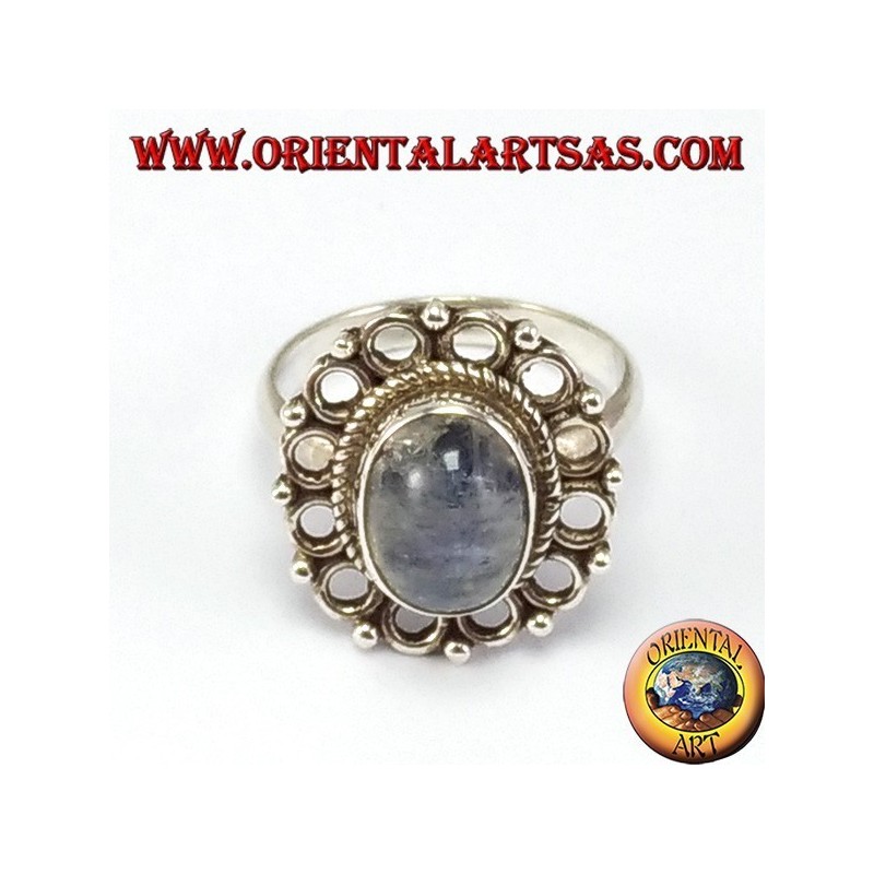 Bague argent, avec ovale arc en pierre de lune et le bord de tringles