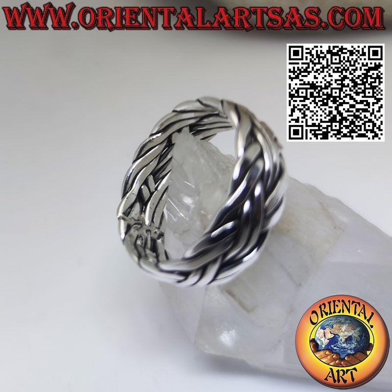 Anillo de plata con un par de hilos entrelazados. desde 7 mm. longitud
