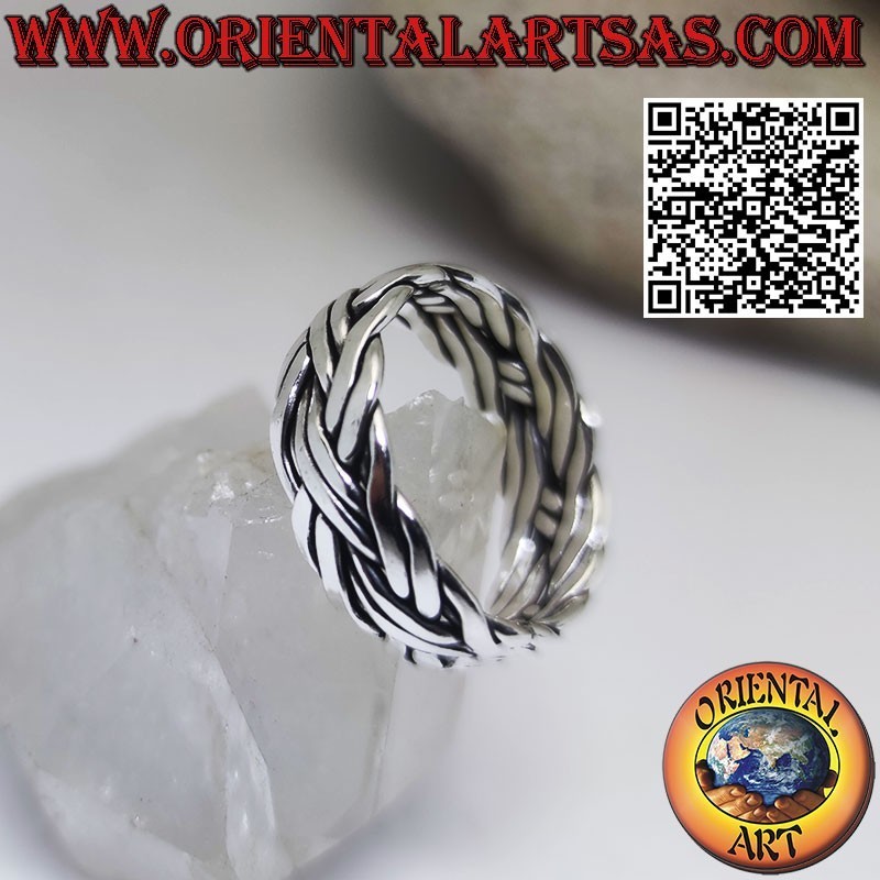 Silver band ring with a pair of intertwined wires from 7 mm. length