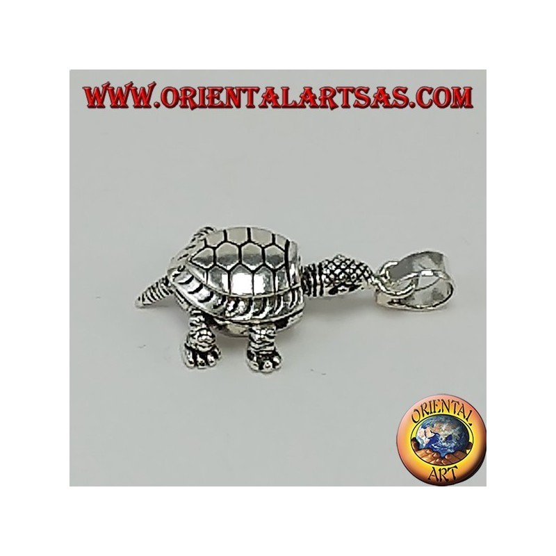 Pendentif en argent, déplacement d'une tortue terrestre en mouvement