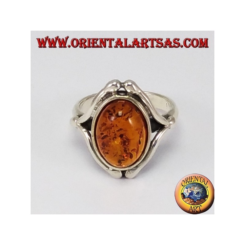 Anillo de plata con ámbar oval