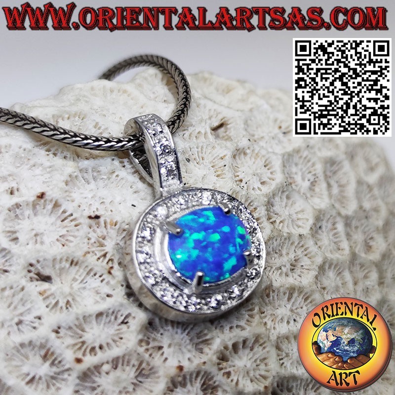 Silver pendant with transversal oval blue opal adorned with zircons