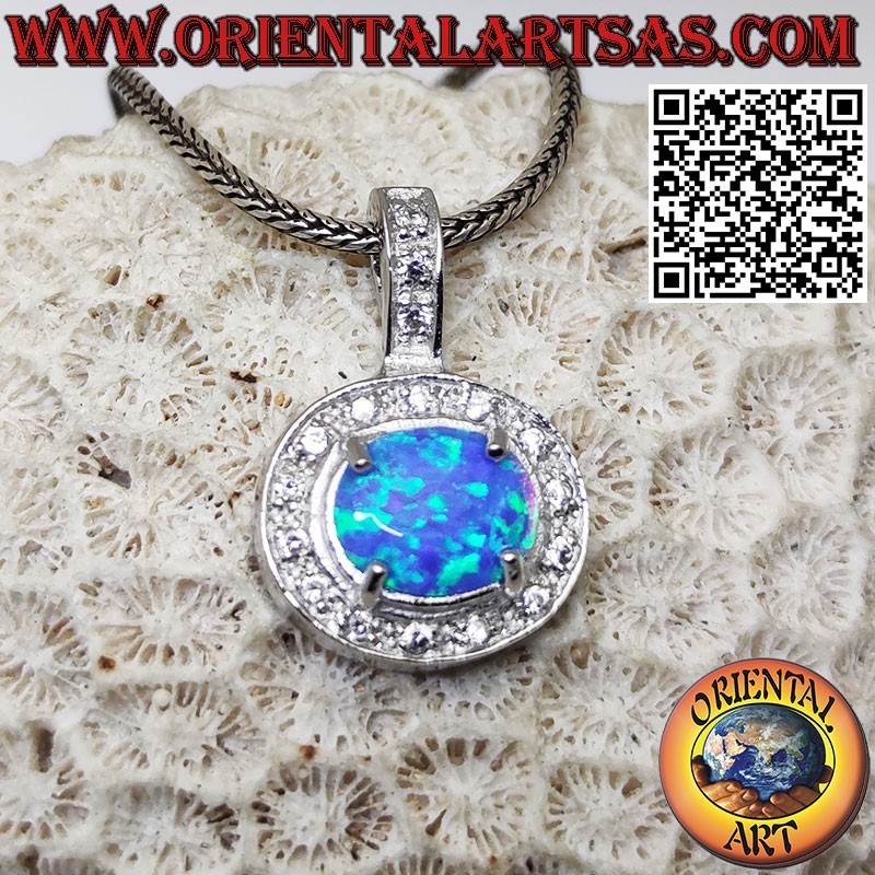 Silver pendant with transversal oval blue opal adorned with zircons