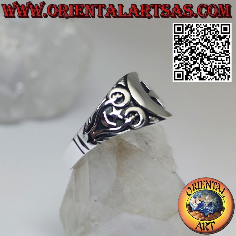 Anello in argento stella e luna con decoro celtico laterale