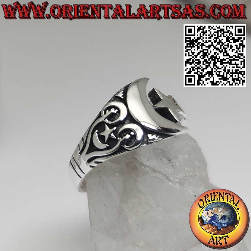 Star and moon silver ring with lateral Celtic decoration