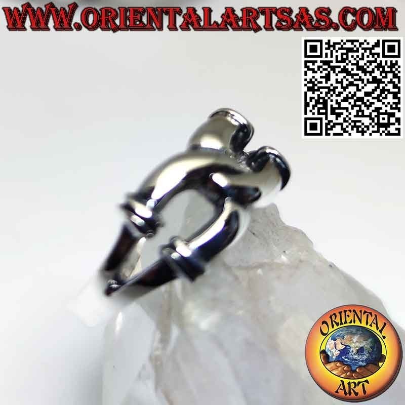 Silver ring, intersecting horseshoes
