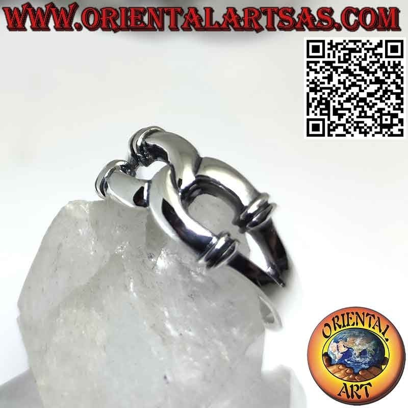 Bague en argent, fers à cheval entrecroisés