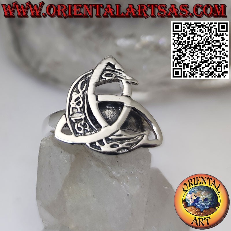 Anello in argento, Triquetra con luna celtica intersecata