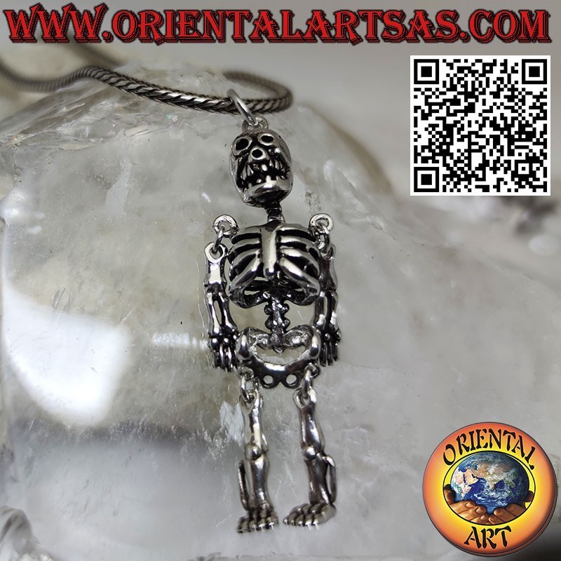 Silver pendant, movable integral skeleton