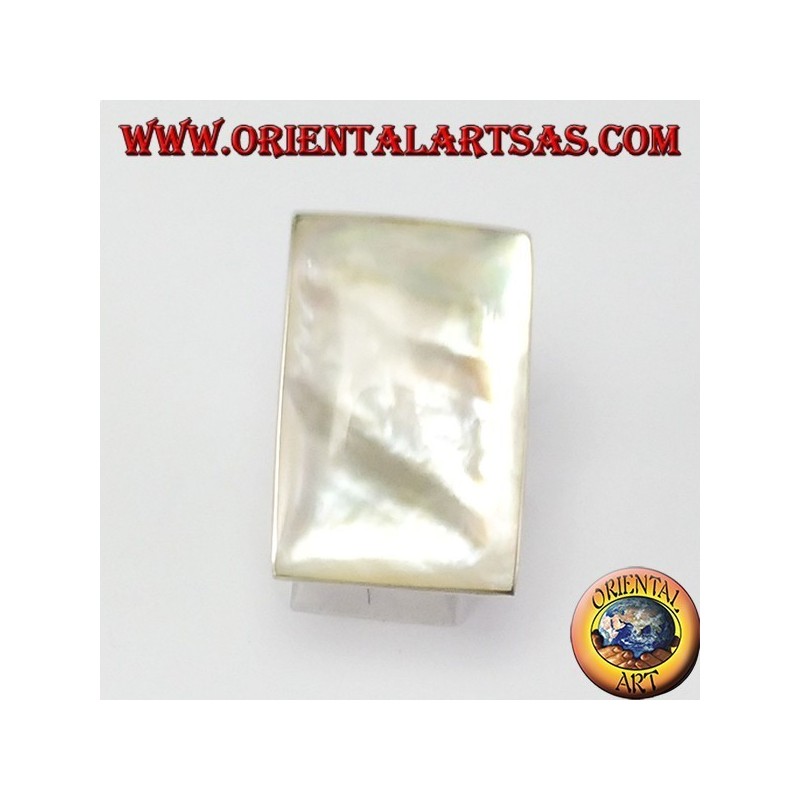 Bague en argent avec nacre rectangulaire