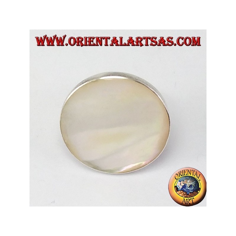 Silver ring with round mother of pearl