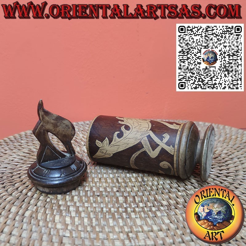 Alter zylindrischer Behälter für Batak-Medizin und zeremonielle Zwecke