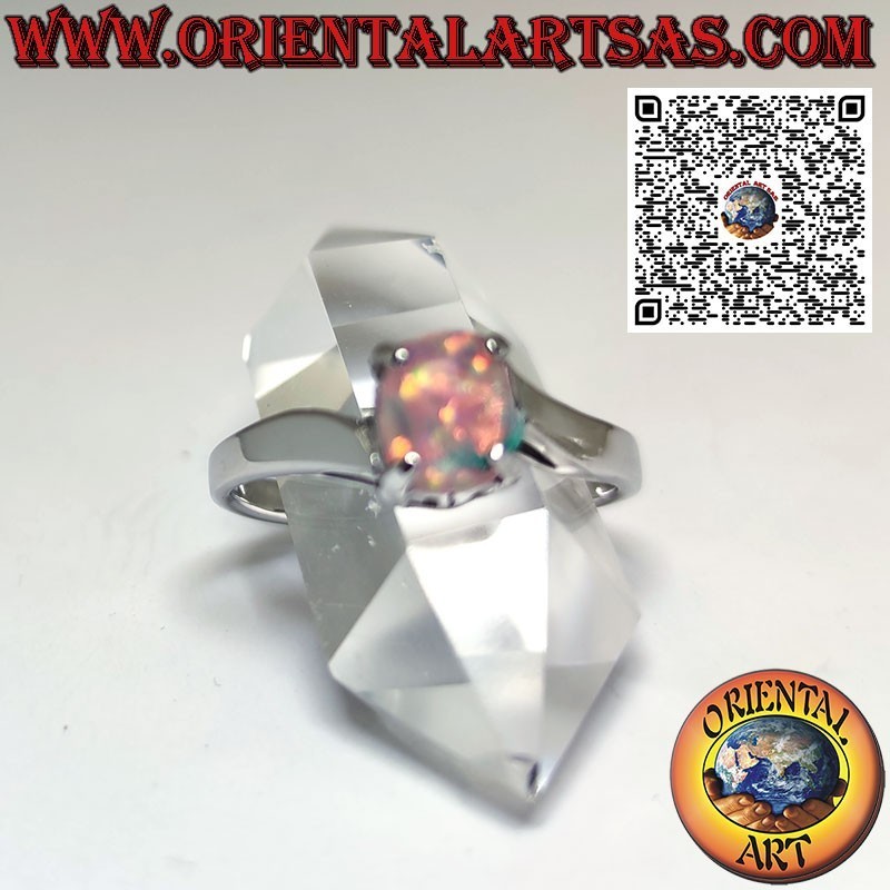 Bague en argent avec opale arlequin ovale et monture asymétrique
