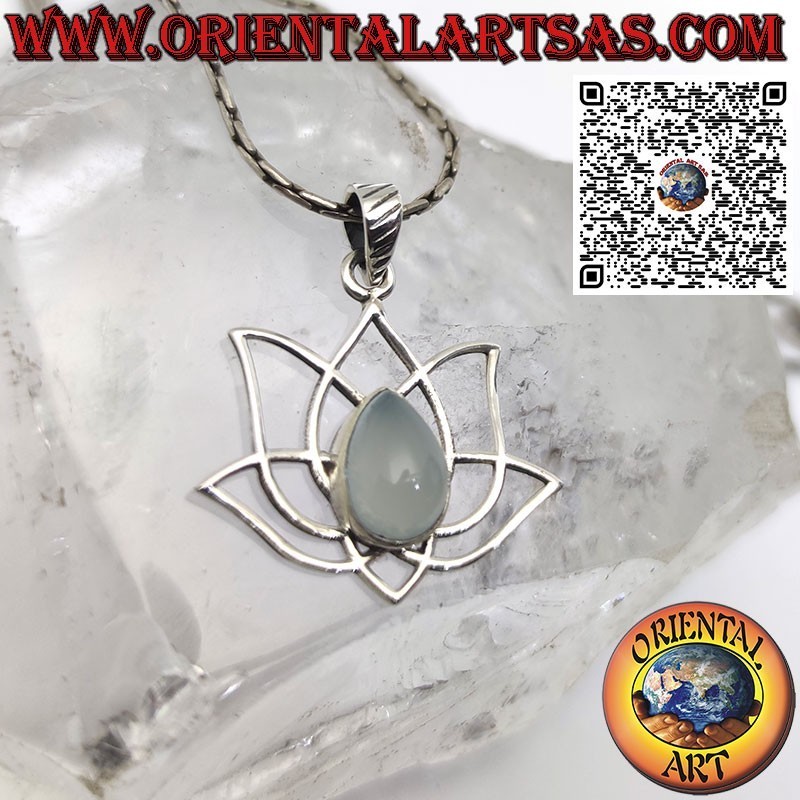 Pendentif en argent fleur de lotus avec Célestine, symbole de purification