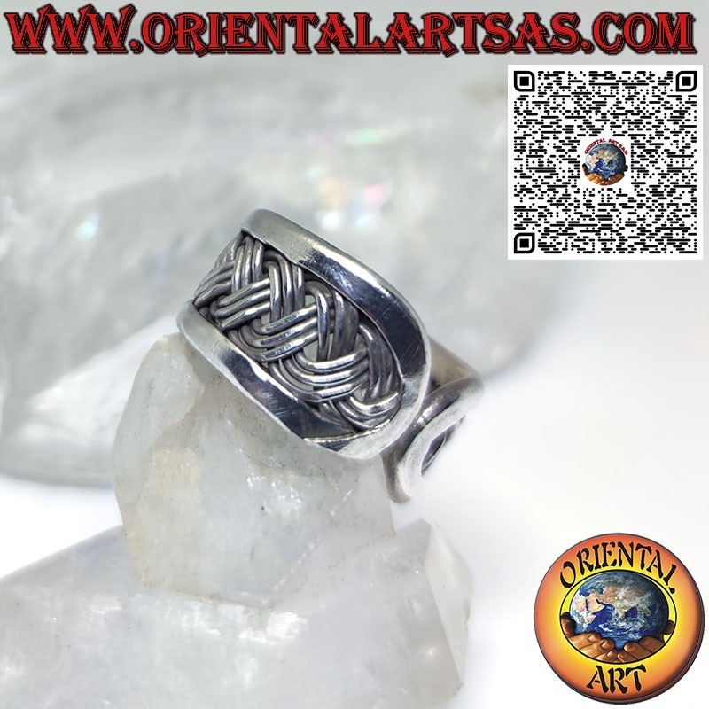 Bague en argent tissé à 3 brins, réalisée par Karen