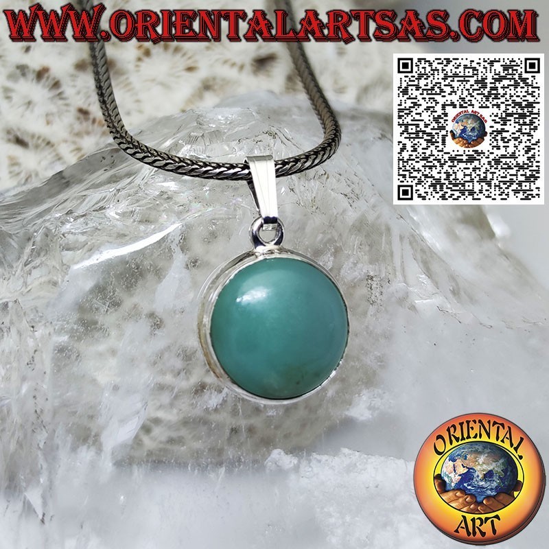 Colgante de plata con larimar natural redondo engastado en un borde simple