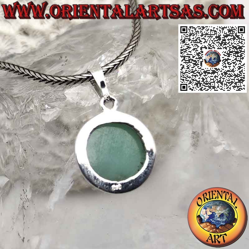 Ciondolo in argento con larimar naturale tonda incastonata a bordo semplice