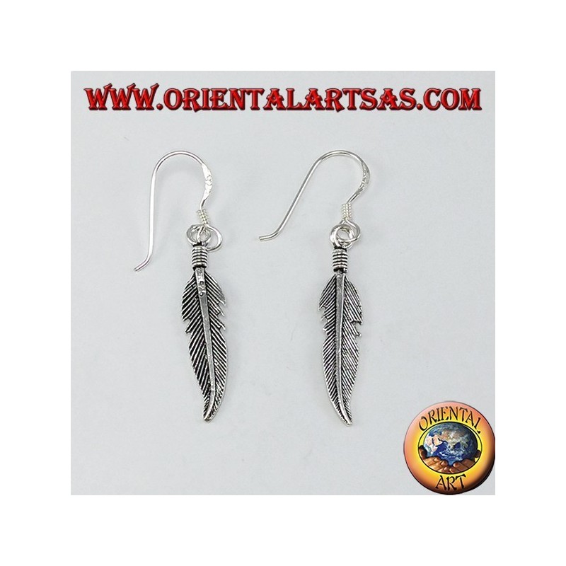 pluma medio pendiente pendiente de plata