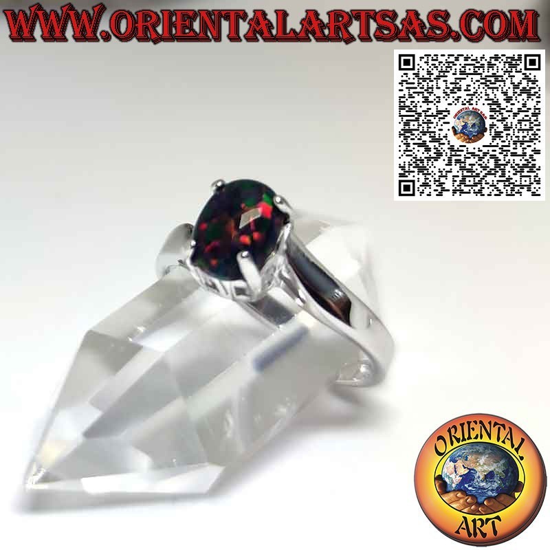 Anillo de plata con cabujón ovalado de ópalo de fuego engastado