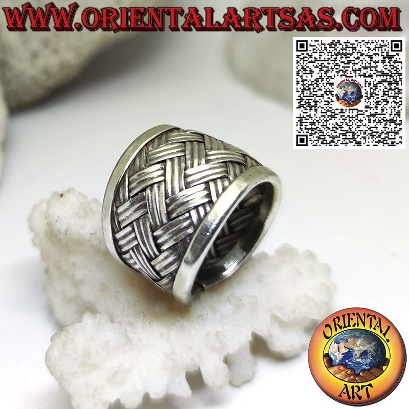 Anello in argento a fascia larga bombata realizzata ad intreccio dai Karen