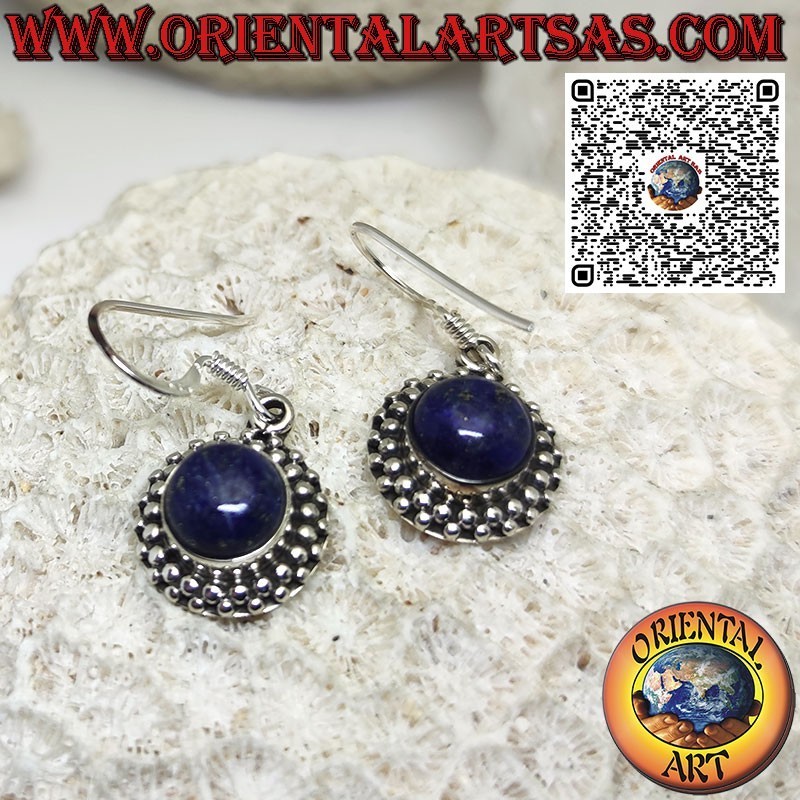 Boucles d'oreilles en argent avec lapis lazuli rond entouré de 2 rangées de sphères