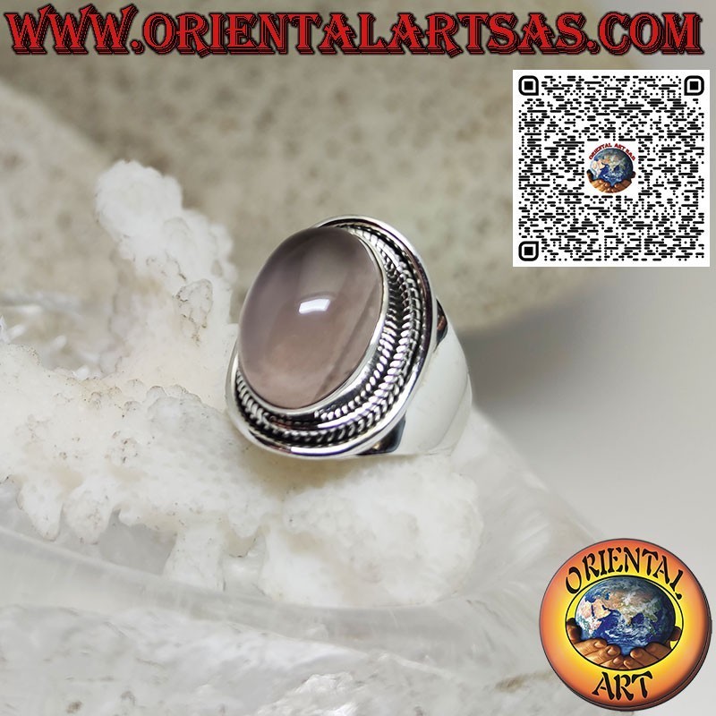 Anello in argento con quarzo rosa naturale ovale e montatura avvolgente